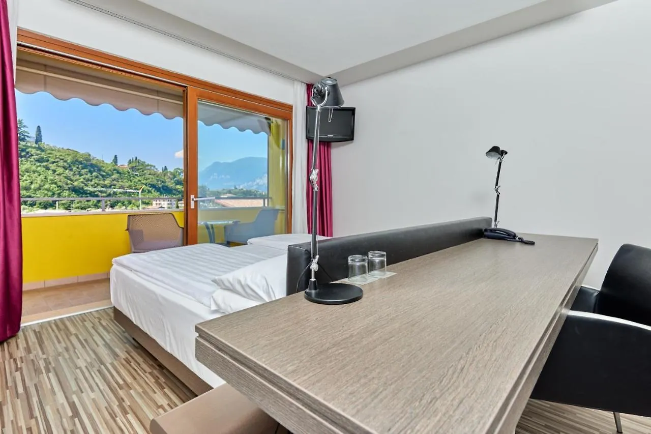 Hotel Vacanze 2000 - Adults Only Malcesine Aparthotel